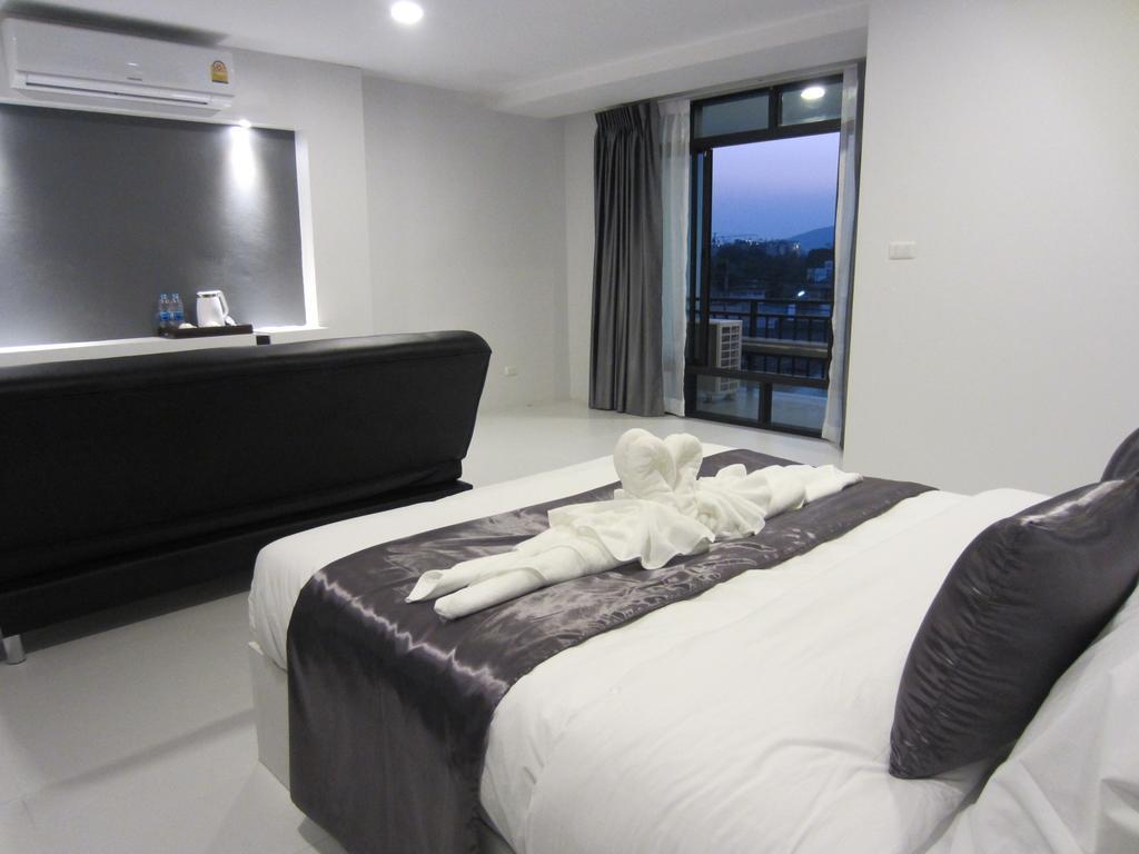 The Luna Compass Chiang Mai Bagian luar foto